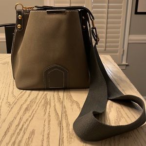Ivy & Taylor crossbody bag